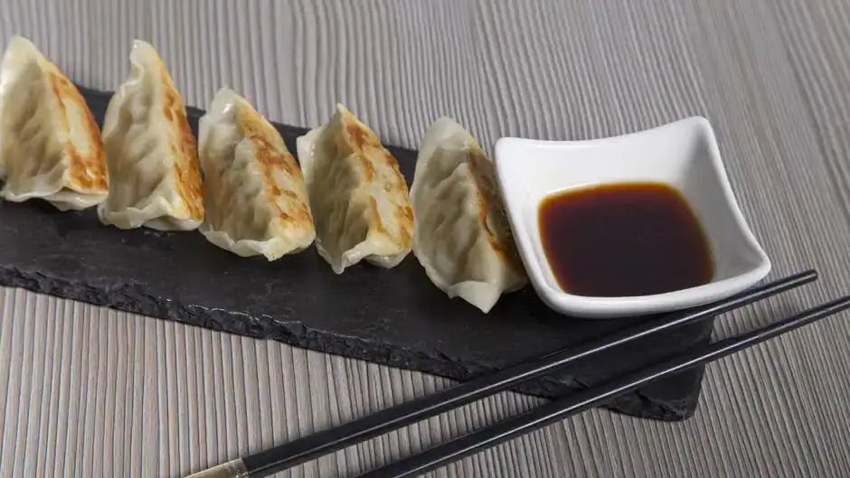 Gyozas de pollastre i verdures ( 4 unit )