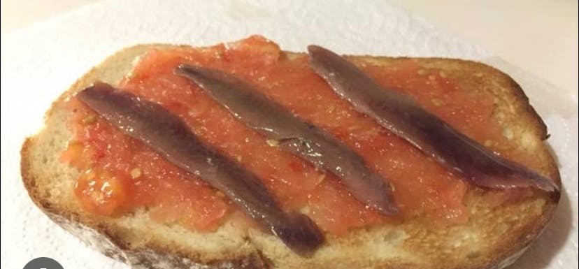 1/2 Tostada Anchoas y Tomate