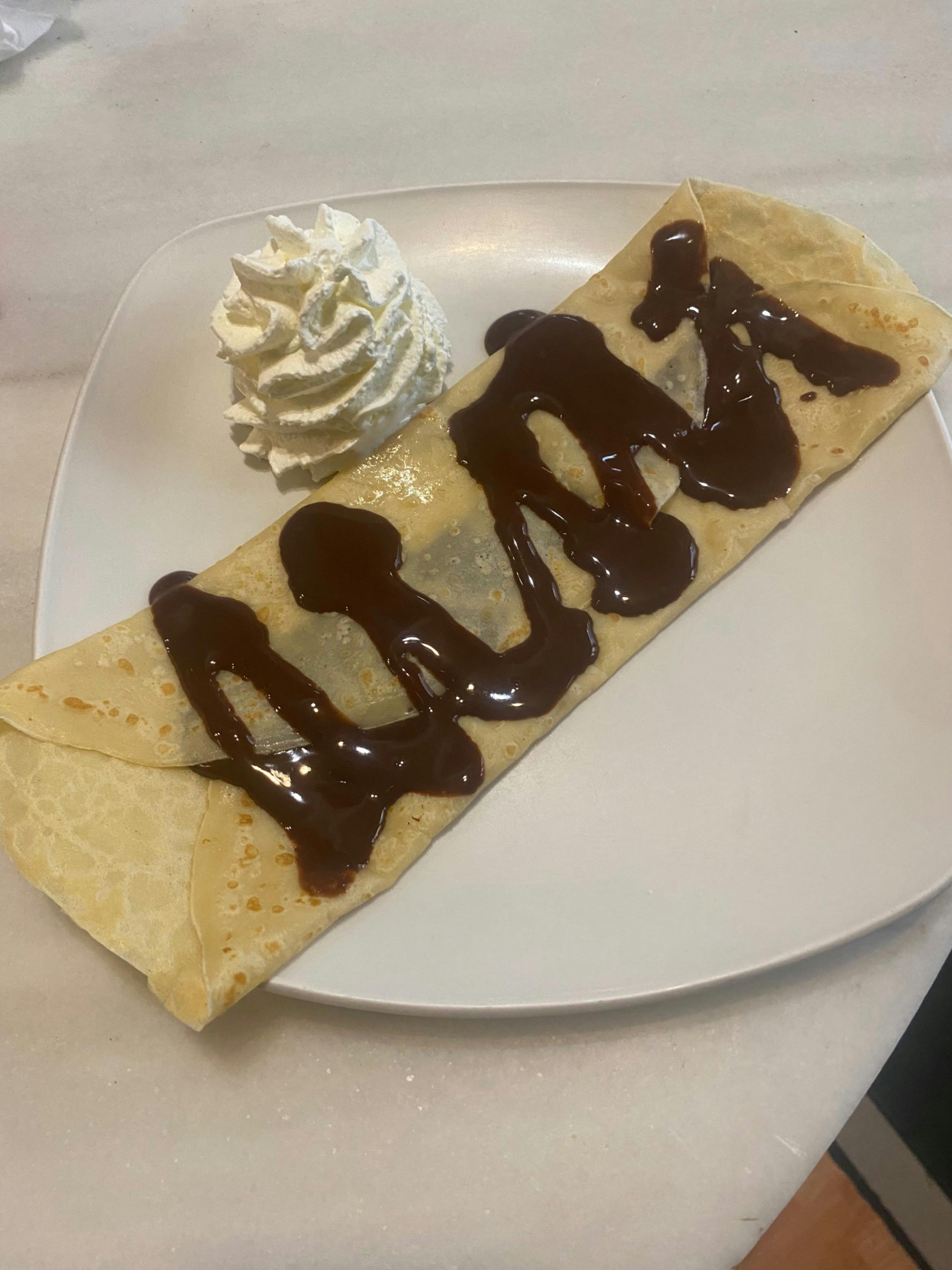 Crep Chocolate con Nata Montada