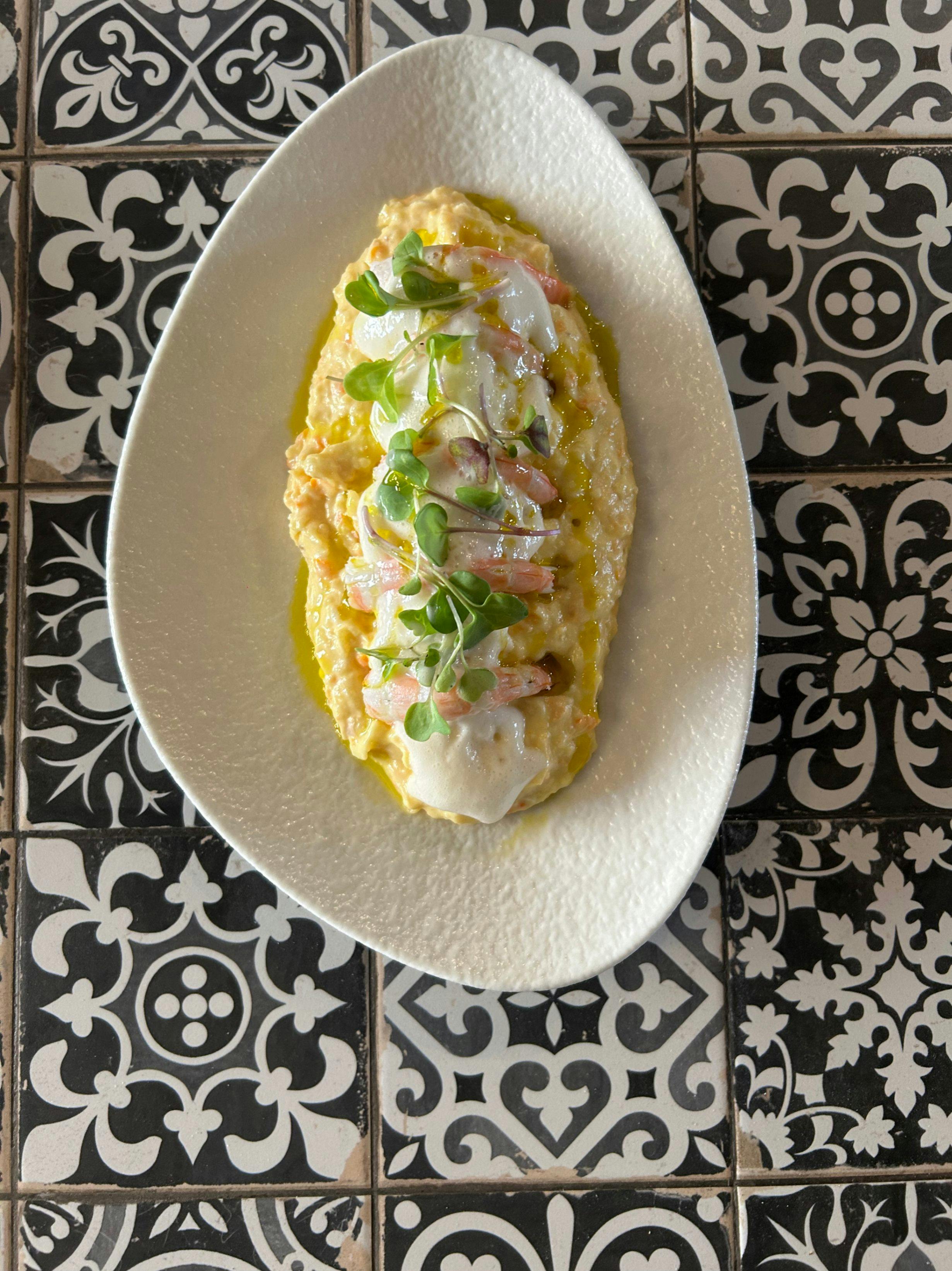 Ensaladilla con gamba blanca