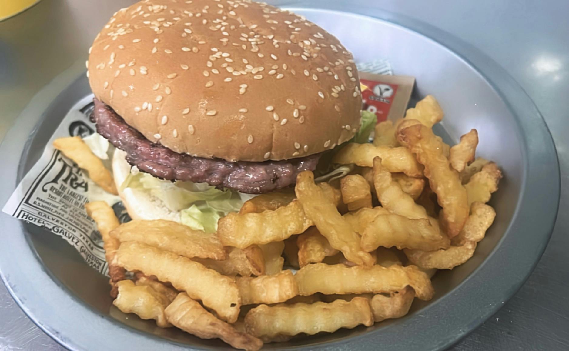 Hamburguesa normal con patatas