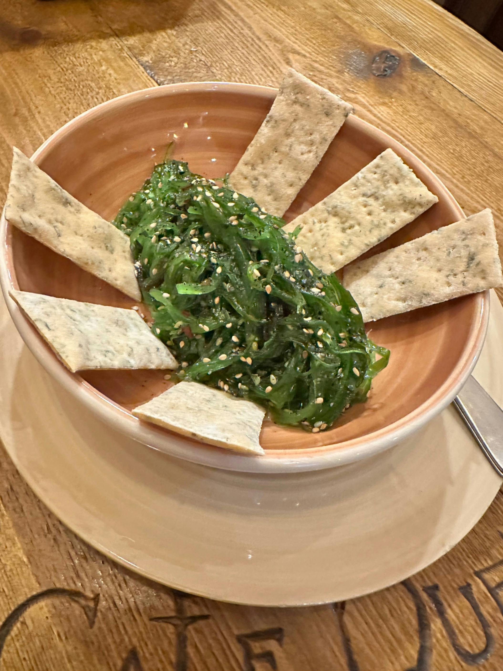 Ensalada de alga wakame  